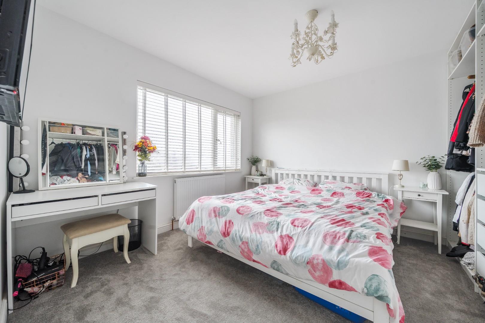Overland Road, Mumbles, Swansea, SA3 4LP